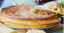 Load image into Gallery viewer, Weekly Specials-Beef Steak pie Family size - Gluten free

